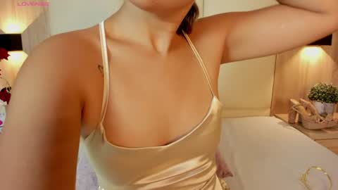 Bella cam online show from July 2026 07:16:01 PM