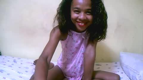 Snapshot of bella193999 chatting on December 2024 03:53:02 AM bella193999 online show from December 2024 03:53:02 AM