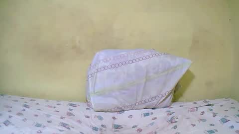 Snapshot of bella193999 chatting on December 2024 01:36:02 PM bella193999 online show from December 2024 01:36:02 PM