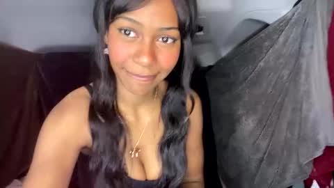 Snapshot of bella19sua chatting on November 2025 07:19:02 AM bella19sua online show from November 2025 07:19:02 AM