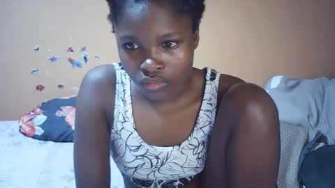 Bella online show from November 2025 02:03:01 AM