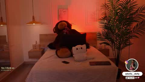 Snapshot of bella__donne chatting on September 2025 11:34:02 AM online show from September 2025 11:34:02 AM