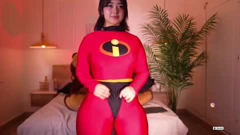 Snapshot of bella__donne chatting on October 2025 04:07:01 PM online show from October 2025 04:07:01 PM