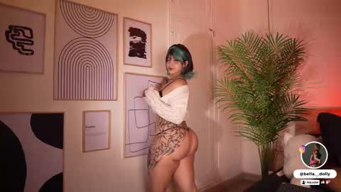 Snapshot of bella__donne chatting on October 2025 11:47:02 AM online show from October 2025 11:47:02 AM