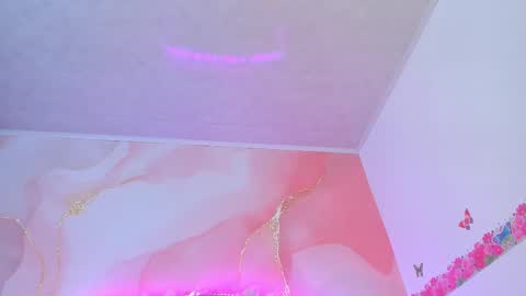 Snapshot of bella__sweets chatting on February 2025 07:02:02 PM Melanie online show from February 2025 07:02:02 PM