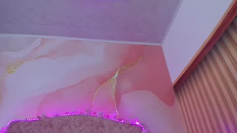 Snapshot of bella__sweets chatting on January 2026 10:28:02 AM Melanie online show from January 2026 10:28:02 AM