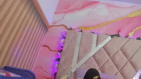 Melanie  online show from February 2026 10:31:02 AM