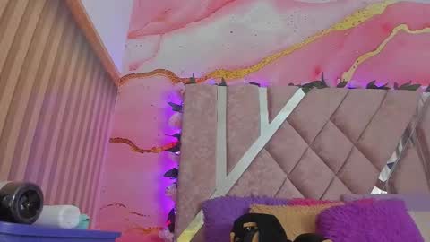 Melanie  online show from February 2026 10:33:02 AM