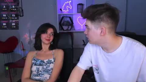 Snapshot of bella_cute12 chatting on November 2025 01:33:02 PM Bella online show from November 2025 01:33:02 PM