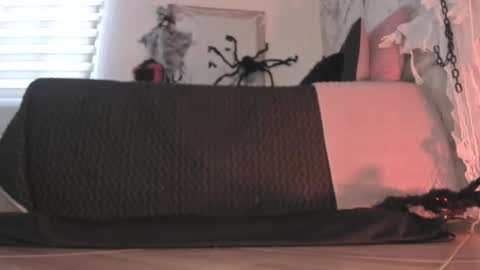 Snapshot of bella_desi chatting on October 2025 01:35:02 PM Dessi online show from October 2025 01:35:02 PM