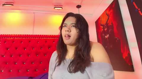 Bella  online show from November 2025 03:23:02 AM