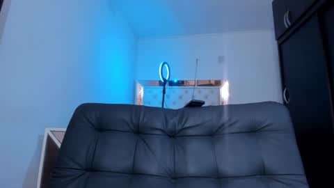 Snapshot of bella_hamilton chatting on December 2025 01:11:01 AM bella_hamilton online show from December 2025 01:11:01 AM