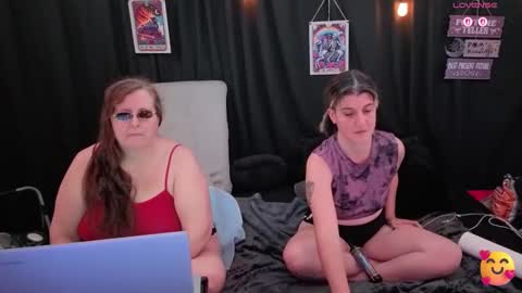 Snapshot of bella_james_1988 chatting on November 2025 04:40:02 PM Bella James online show from November 2025 04:40:02 PM