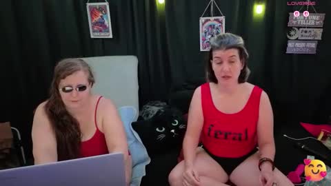 Snapshot of bella_james_1988 chatting on November 2025 04:17:02 PM Bella James online show from November 2025 04:17:02 PM