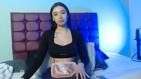 Valentina online show from November 2025 02:11:02 AM