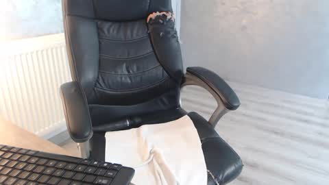      online show from December 2024 10:34:01 AM