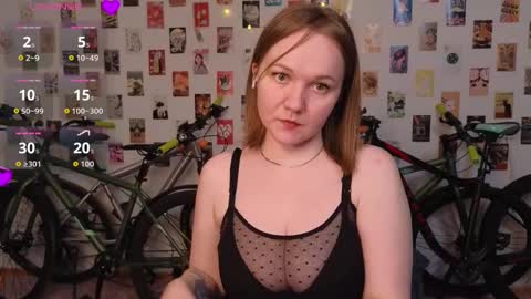 Snapshot of bella_murrrr chatting on November 2025 07:07:02 PM Bella online show from November 2025 07:07:02 PM