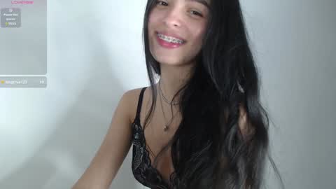 Snapshot of bella_musee chatting on January 2025 01:32:01 AM   online show from January 2025 01:32:01 AM