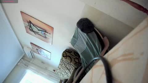 Snapshot of bella_pocahontas3 chatting on February 2025 05:35:01 PM bella_pocahontas3 online show from February 2025 05:35:01 PM