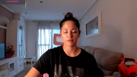 Snapshot of bella_pocahontas3 chatting on October 2025 05:01:01 PM bella_pocahontas3 online show from October 2025 05:01:01 PM