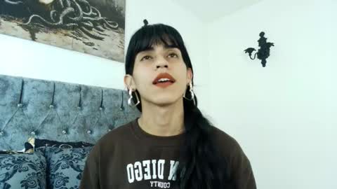 Snapshot of bella_poisonous chatting on February 2026 01:24:02 AM Bella online show from February 2026 01:24:02 AM