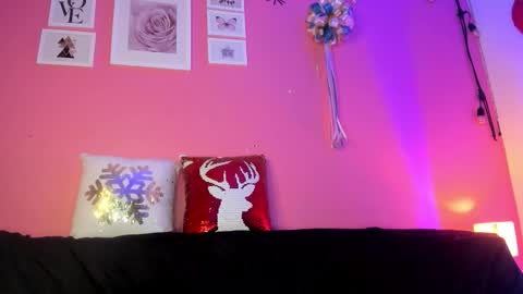 Snapshot of bella_ponce1 chatting on November 2025 02:50:02 PM Bella Ponce online show from November 2025 02:50:02 PM