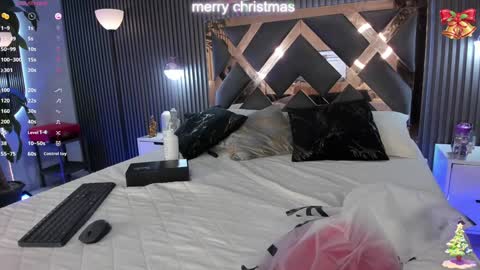 isabella online show from December 2024 03:31:02 AM
