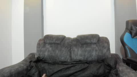 Snapshot of bella_sumers chatting on May 2026 08:14:01 PM Bella online show from May 2026 08:14:01 PM