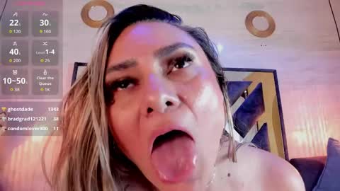 bella_volup online show from May 2026 02:00:01 PM