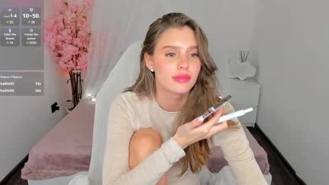  Bellas shedule GMT3 Wed - Sun 3  - 945  online show from December 2024 06:28:01 PM