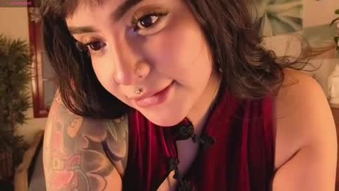 Snapshot of bellaa_miller chatting on October 2025 07:45:02 PM Bella online show from October 2025 07:45:02 PM