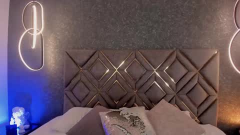 Snapshot of bellaa_swant chatting on December 2025 07:56:02 PM Cris online show from December 2025 07:56:02 PM