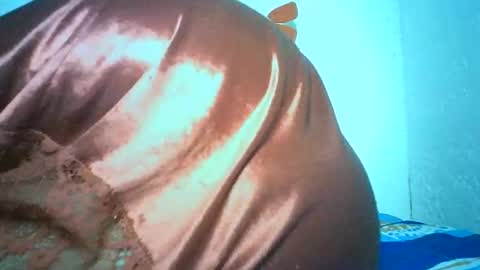 Snapshot of bellabeltra chatting on December 2024 11:54:02 AM Bella online show from December 2024 11:54:02 AM