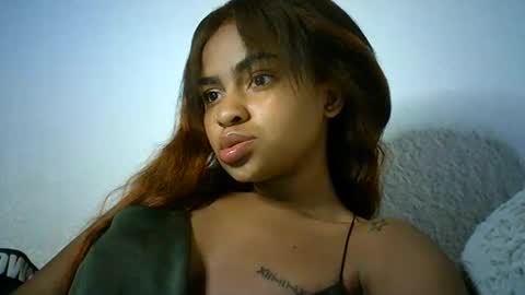 Snapshot of bellabeltra chatting on December 2024 10:10:02 AM Bella online show from December 2024 10:10:02 AM