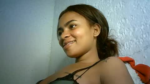 Snapshot of bellabeltra chatting on January 2025 03:50:01 PM Bella online show from January 2025 03:50:01 PM