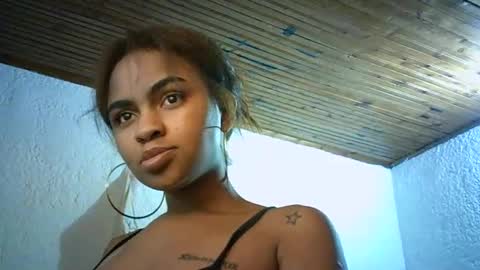 Snapshot of bellabeltra chatting on January 2025 07:50:01 AM Bella online show from January 2025 07:50:01 AM