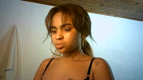 Snapshot of bellabeltra chatting on February 2025 08:56:02 AM Bella online show from February 2025 08:56:02 AM