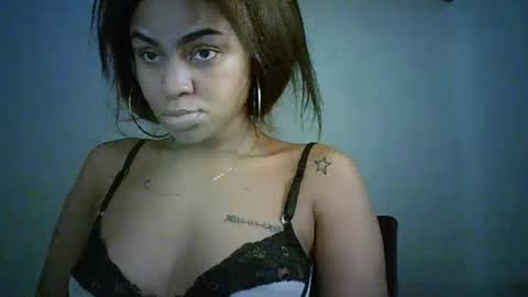 Snapshot of bellabeltra chatting on February 2025 11:32:02 AM Bella online show from February 2025 11:32:02 AM