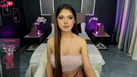 Snapshot of bellabrown_19xxx chatting on June 2026 07:29:02 AM Bella online show from June 2026 07:29:02 AM