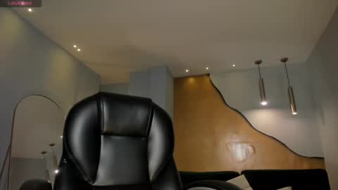  Bella C  online show from September 2025 10:48:02 AM