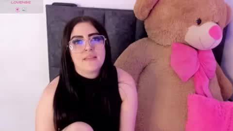 Snapshot of bellacruz3 chatting on April 2026 09:48:02 PM bella cruz online show from April 2026 09:48:02 PM