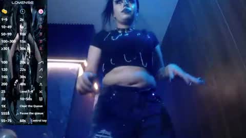 Snapshot of belladona_trix chatting on July 2026 07:05:02 PM belladona_trix online show from July 2026 07:05:02 PM