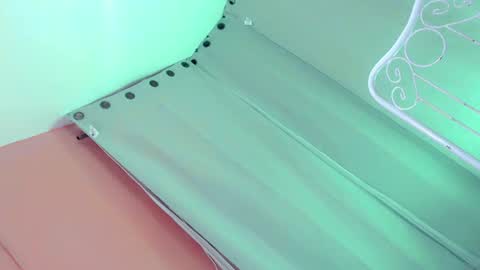 Snapshot of bellafucks1 chatting on February 2025 06:29:01 AM Bella rowt online show from February 2025 06:29:01 AM