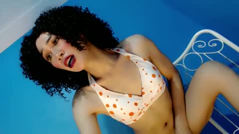 Snapshot of bellafucks1 chatting on February 2025 09:26:02 AM Bella rowt online show from February 2025 09:26:02 AM