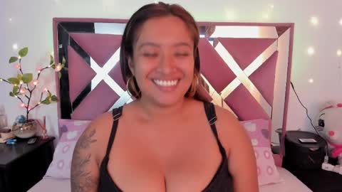 Snapshot of bellalumi chatting on May 2026 03:55:02 AM bellalumi online show from May 2026 03:55:02 AM