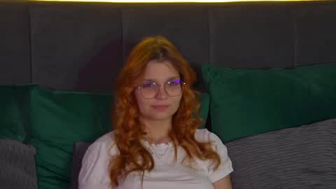 BellaMarebelle online show from September 2025 04:38:02 AM