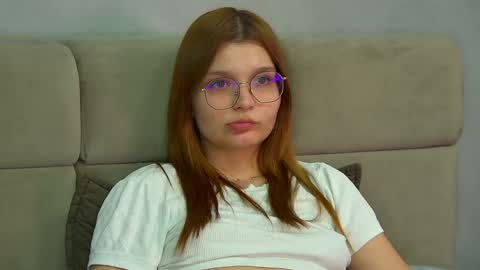 BellaMarebelle online show from April 2026 09:39:33 PM