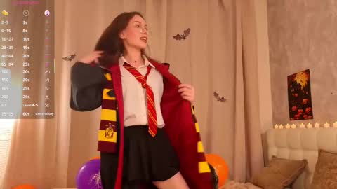 Anna  u can call me Ana de Armas online show from October 2025 05:47:03 PM