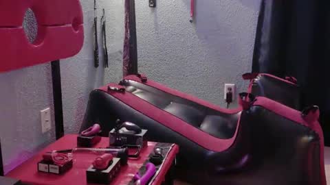 Snapshot of bellaskeykeeper chatting on February 2026 08:24:02 AM Bellaskeykeeper online show from February 2026 08:24:02 AM