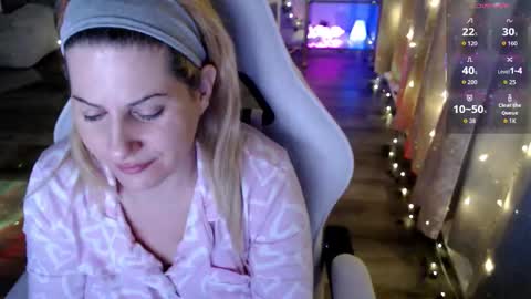 Snapshot of bellastar84 chatting on March 2026 11:27:02 AM Starr40 online show from March 2026 11:27:02 AM